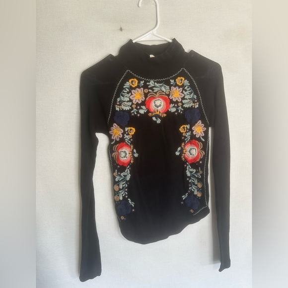 Free People Tops - Free people turtle neck embroidered long sleeve